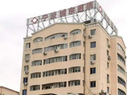 黄金龙隆胸多少钱