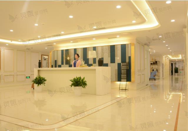 石家庄美然医疗美容隆胸项目收费贵吗？专业